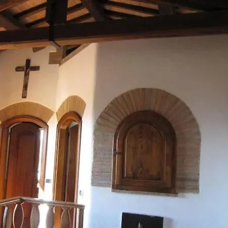 Podere Antico Con Piscina